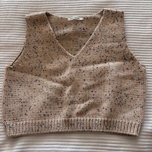 Misha & Puff box Knit V-Neck Sweater Vest Camel Confetti EUC size 2 medium